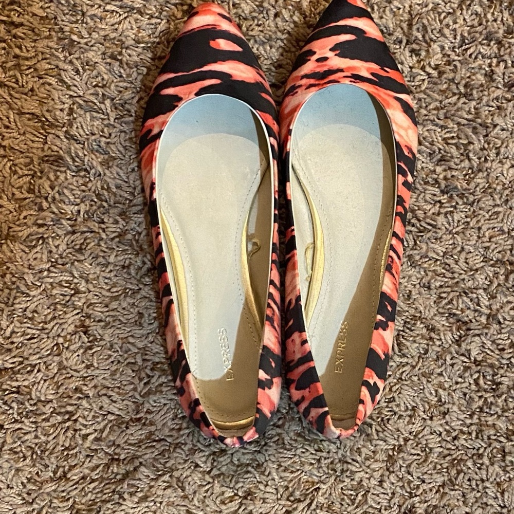Cute flats from express